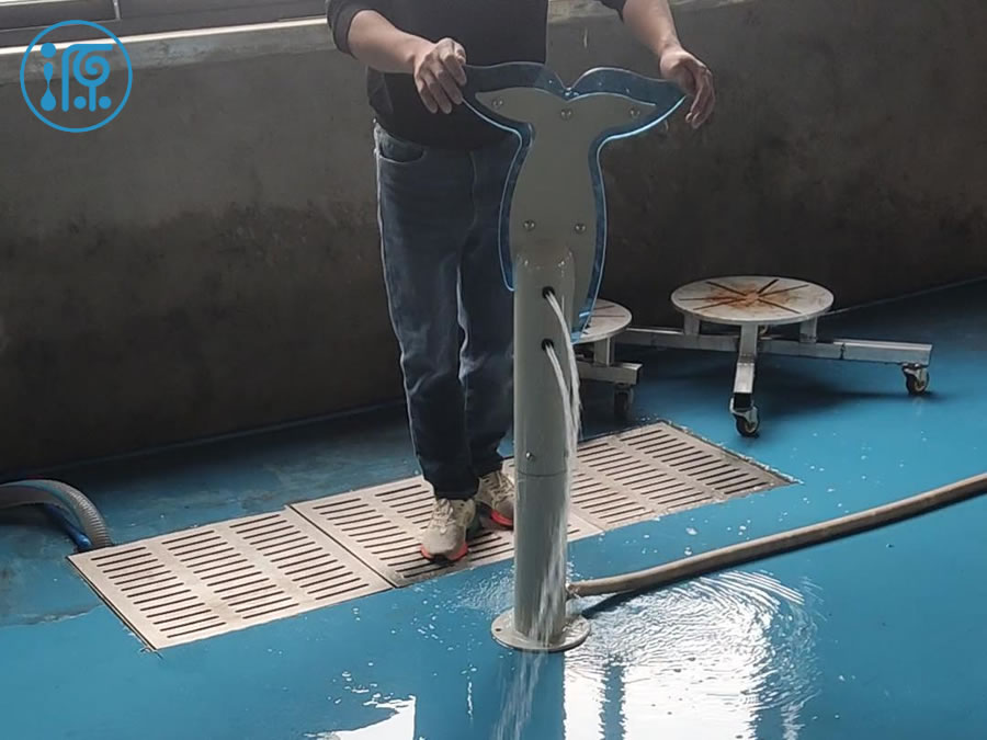 魚(yú)尾水槍